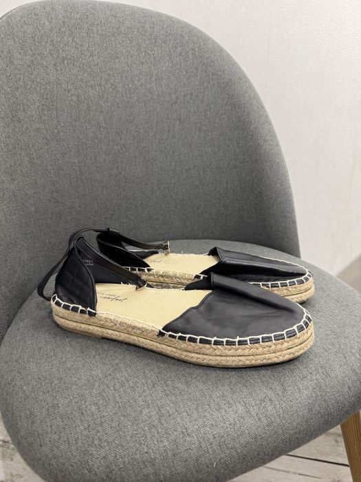 Нові босоніжкі 40 розміру