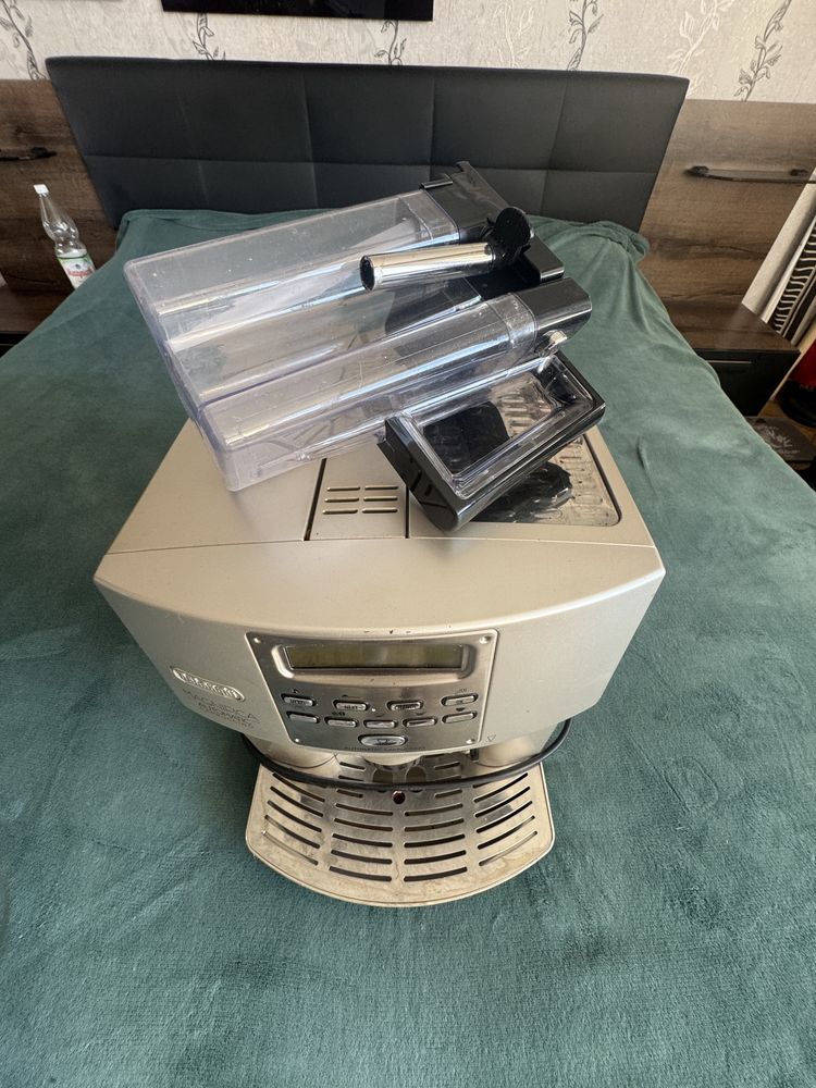 Automatyczny ekspres ciśnieniowy De'Longhi ESAM 3500.S 1350 W srebrny