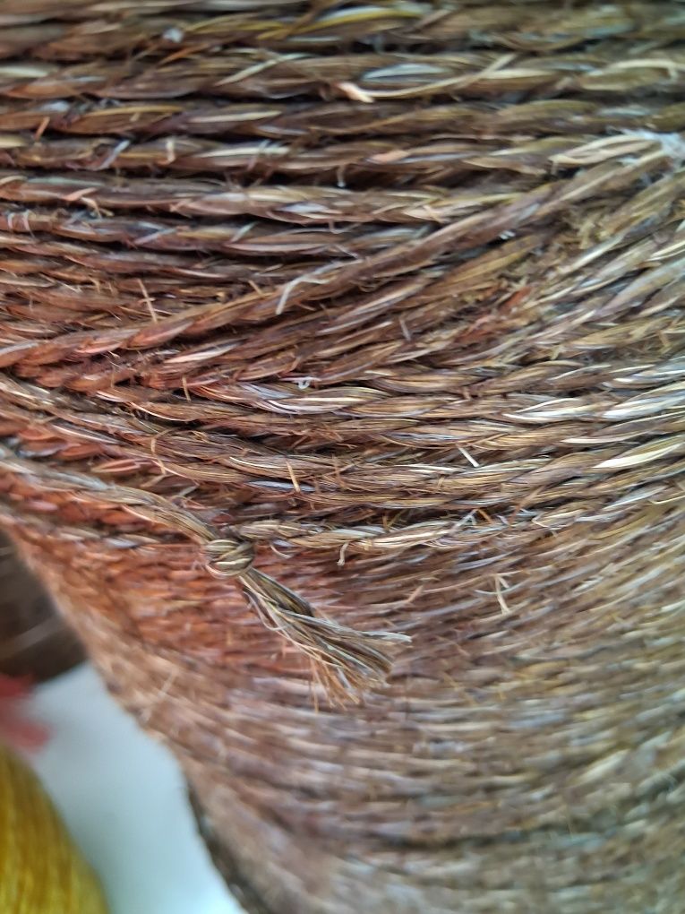 Corda e fio de sisal de varias cores