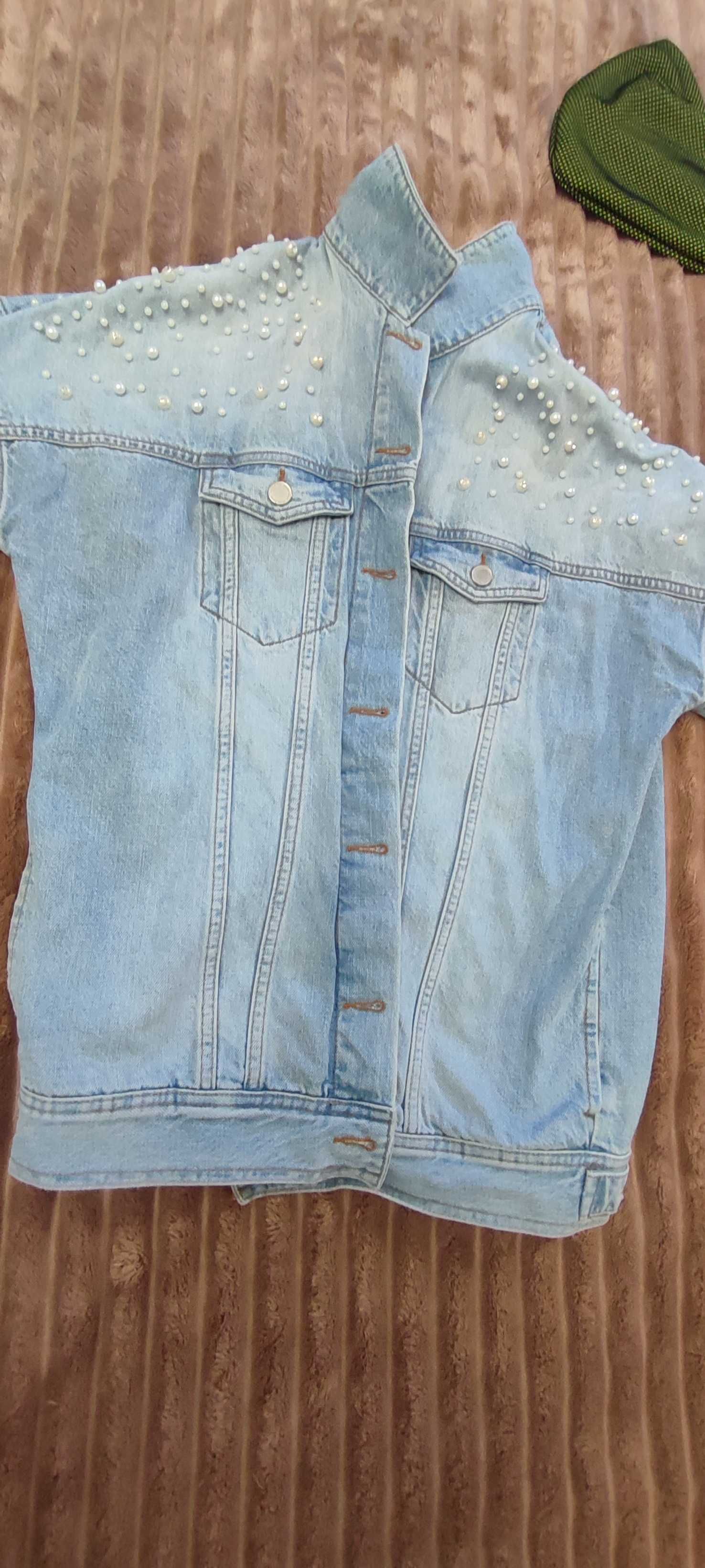 Продам женский фирменный джинсовый пиджак