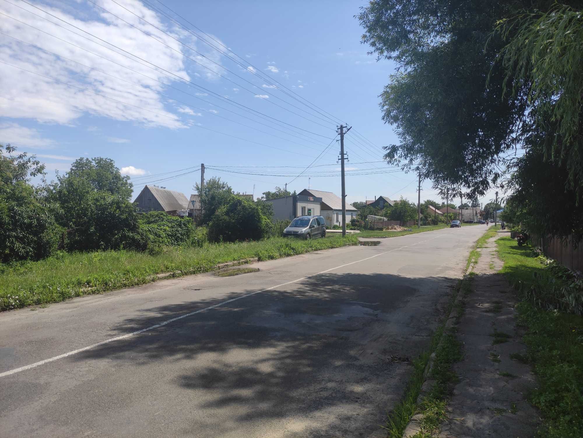Земельна ділянка 18 сот, вздовж центральної вулиці, смт Торчин!