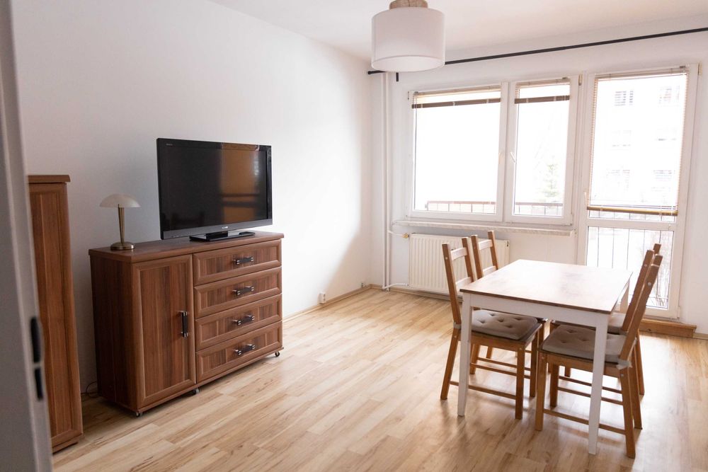 Duże, ładne mieszkanie 3-pokojowe w Bieruniu (po remoncie) (wolne!)