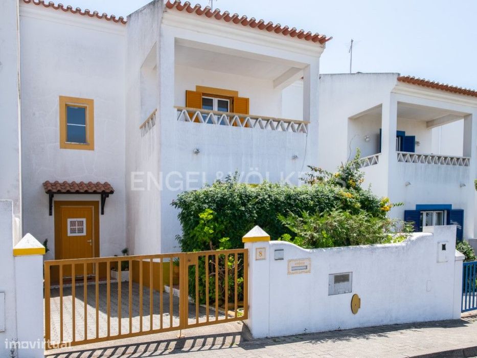 Moradia T3 com jardim em Almograve