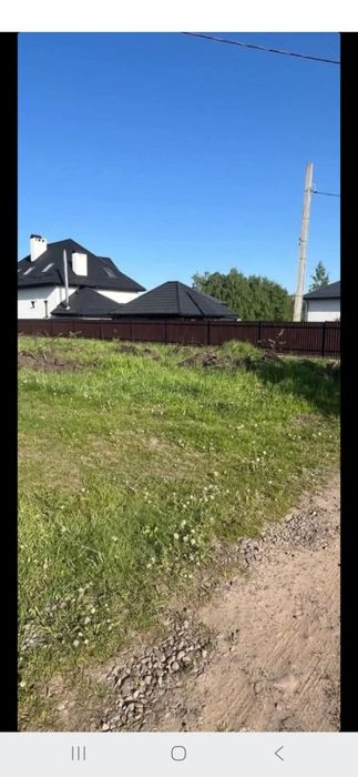 Земельна ділянка в с Скнилів 10  соток