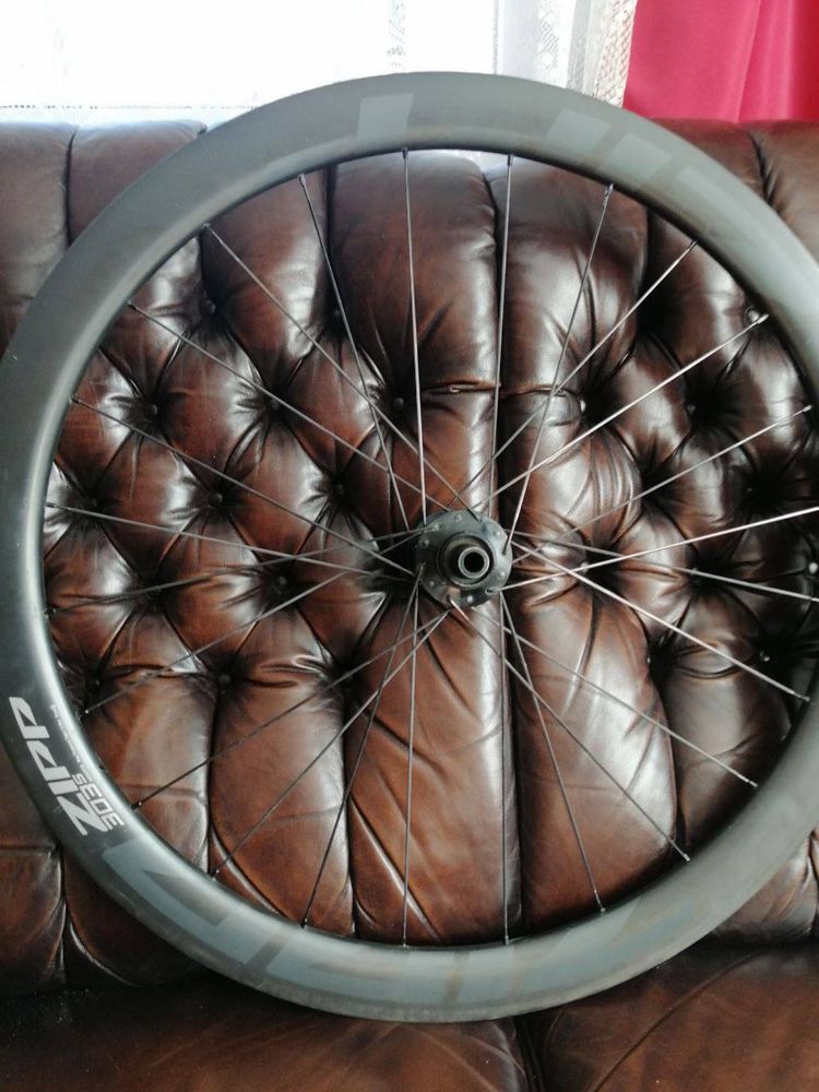 комплект карбонових коліс ZIPP 303 S