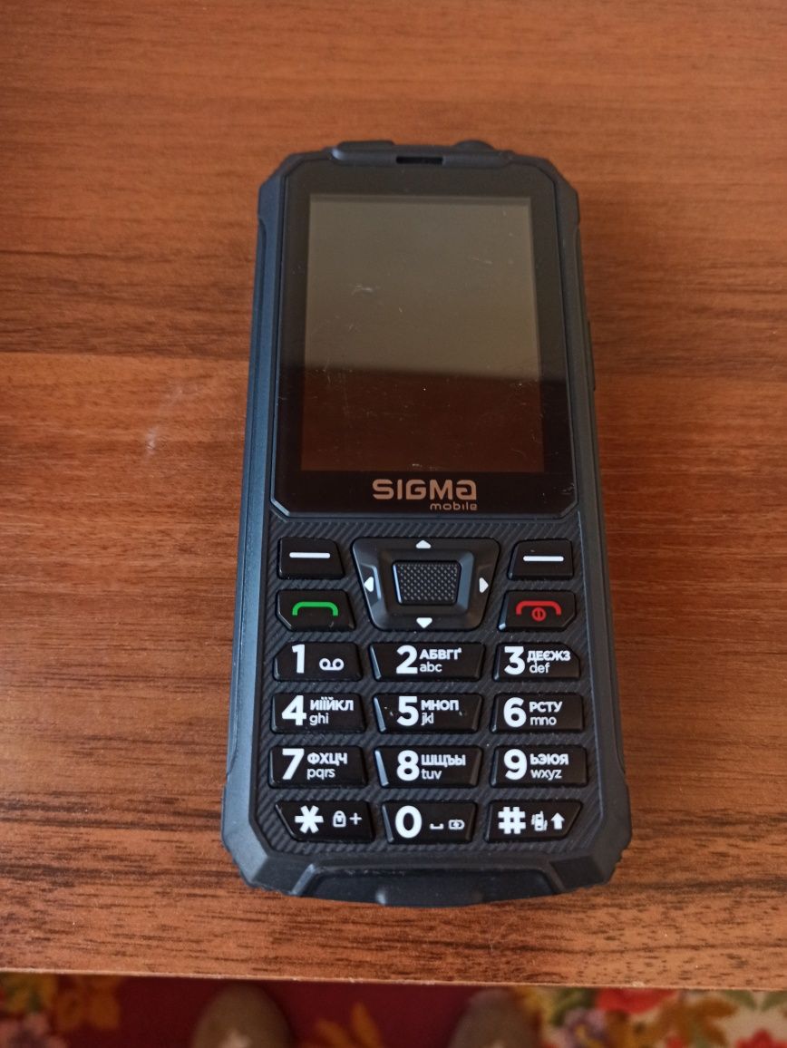 Мобільний телефон Sigma X-treme PR68 Black супер потужна батарея