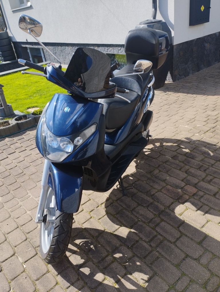 Piaggio Beverly 125