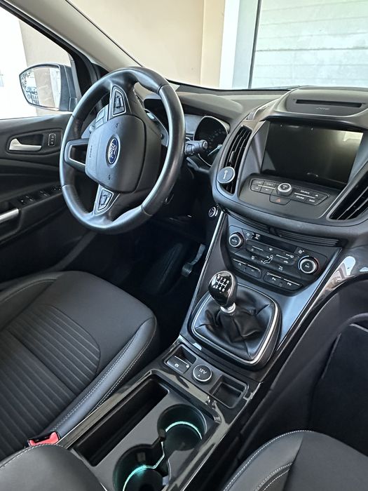 Ford Kuga 1.5 TDCi Titanium – 2017 – Nacional – Único Dono