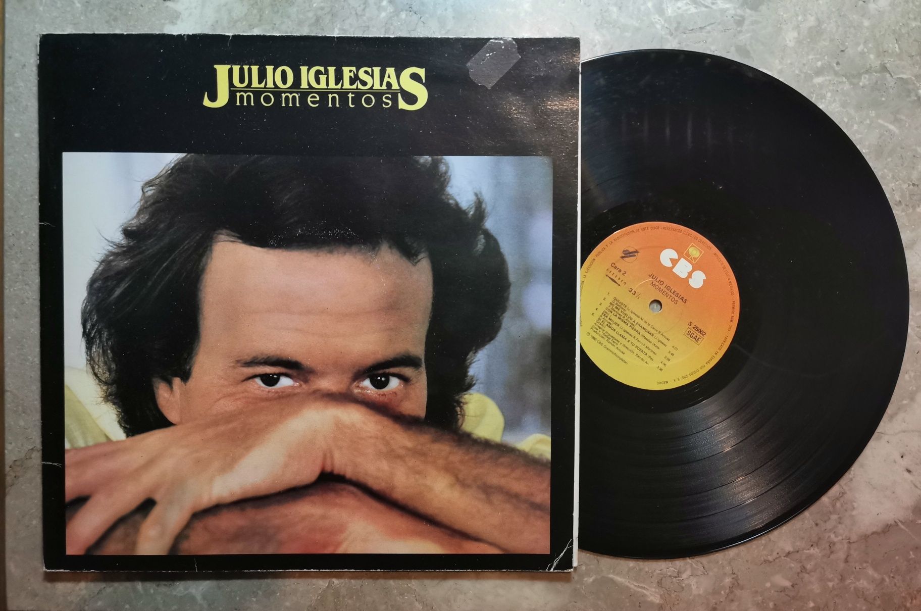 2 LPs de Julio Iglesias (Raices e Momentos)