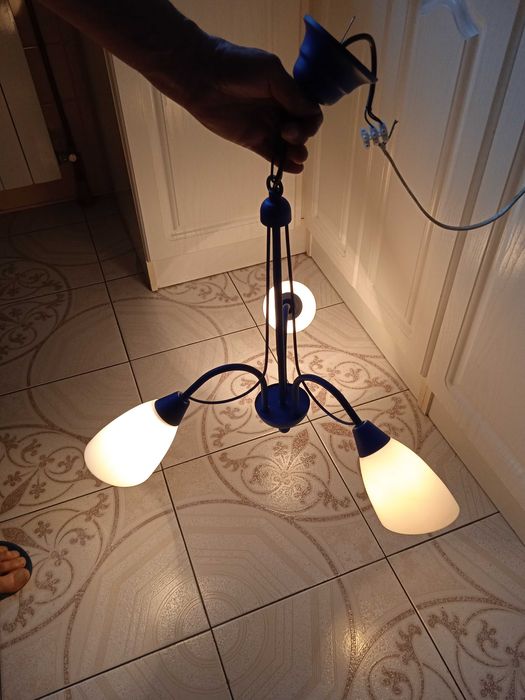 Żyrandol 3 - ramienny metalowy niebieski wys. 62 cm