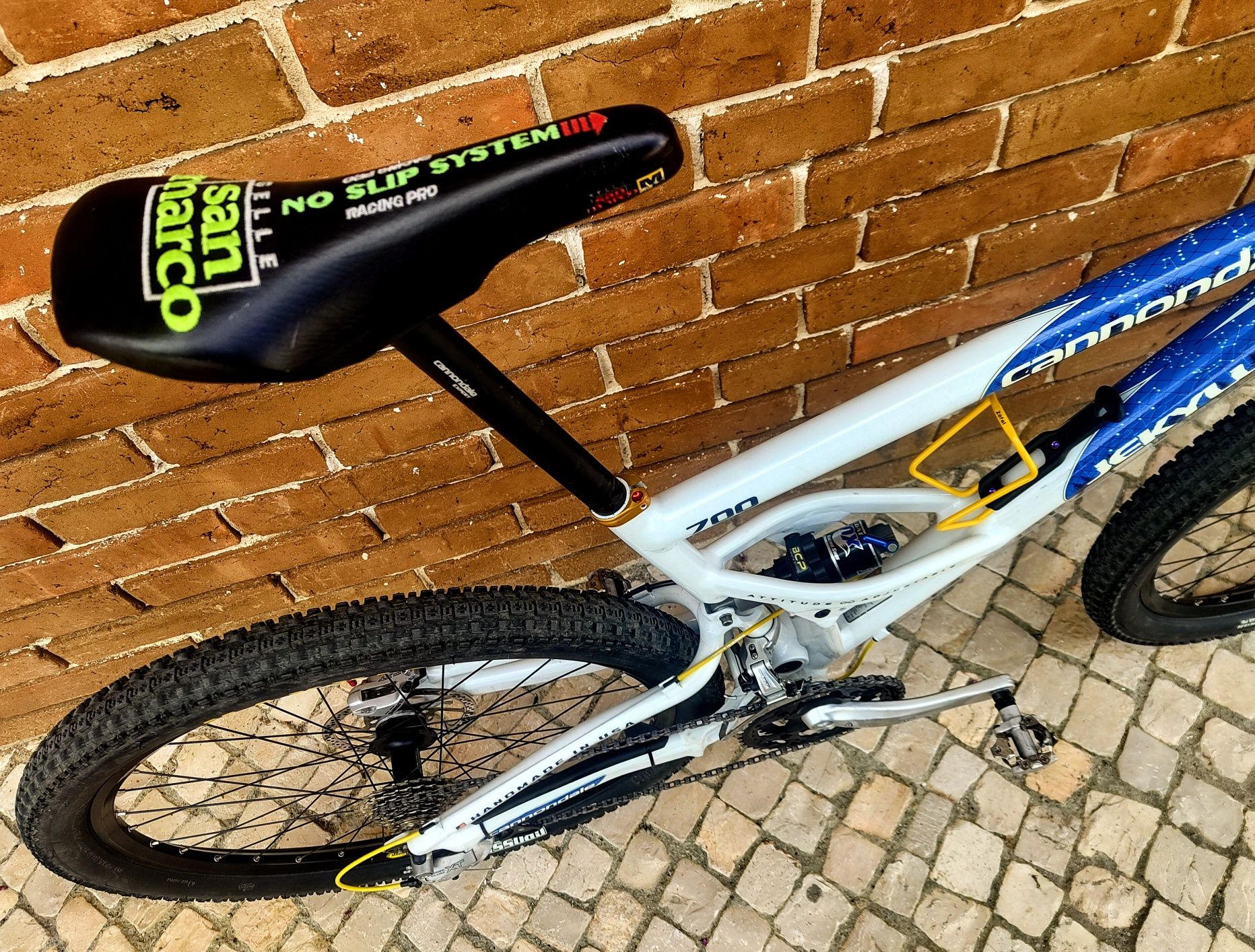 Cannondale Jekyll 700