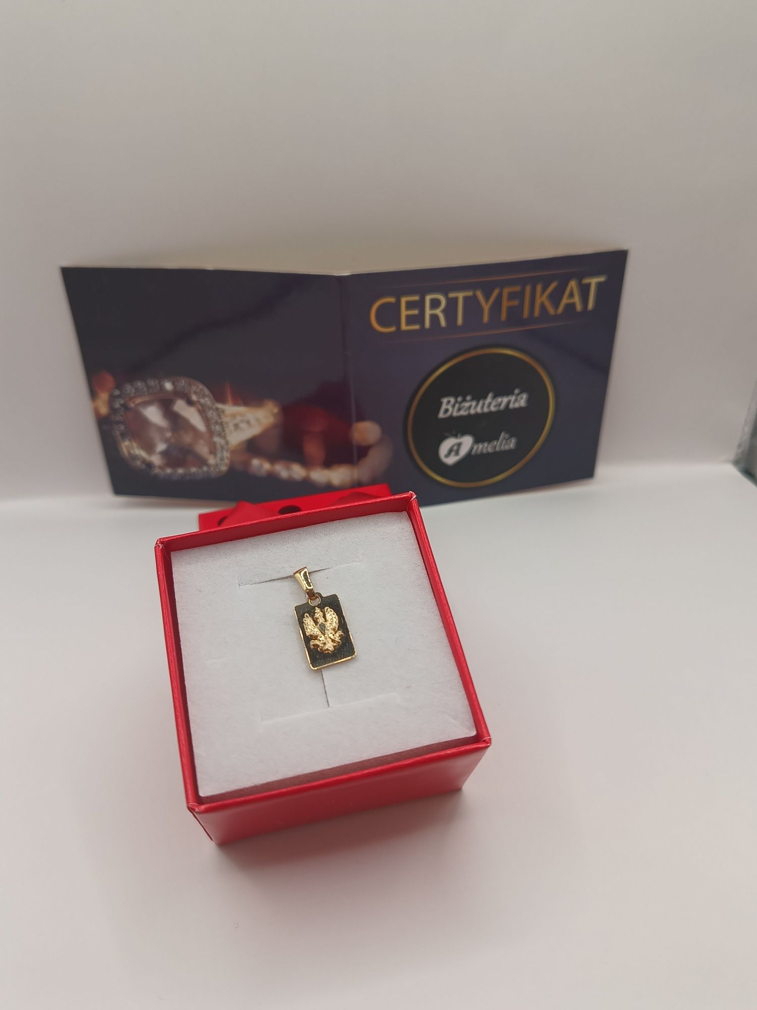 Piękna delikatna złota zawieszka blaszka z orzełkiem żółte złoto pr585