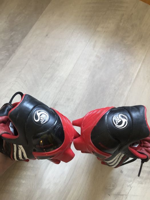 Чоловічі оригінальні бутси Adidas Predator