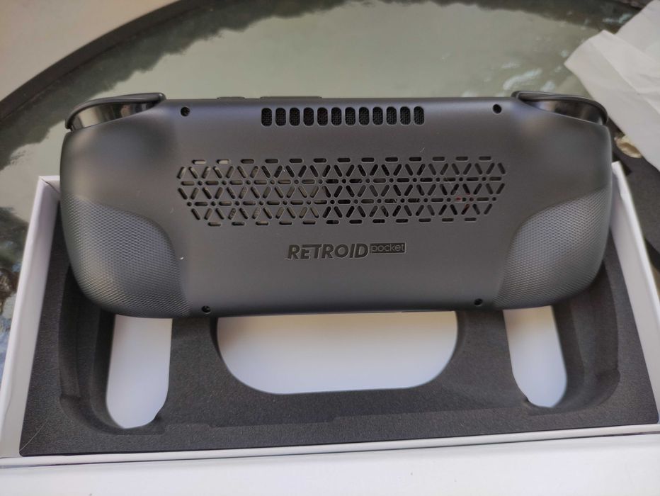 Konsola Retroid Pocket 5 - 8/128GB, PS2, GameCube, 3DS, Switch NOWA