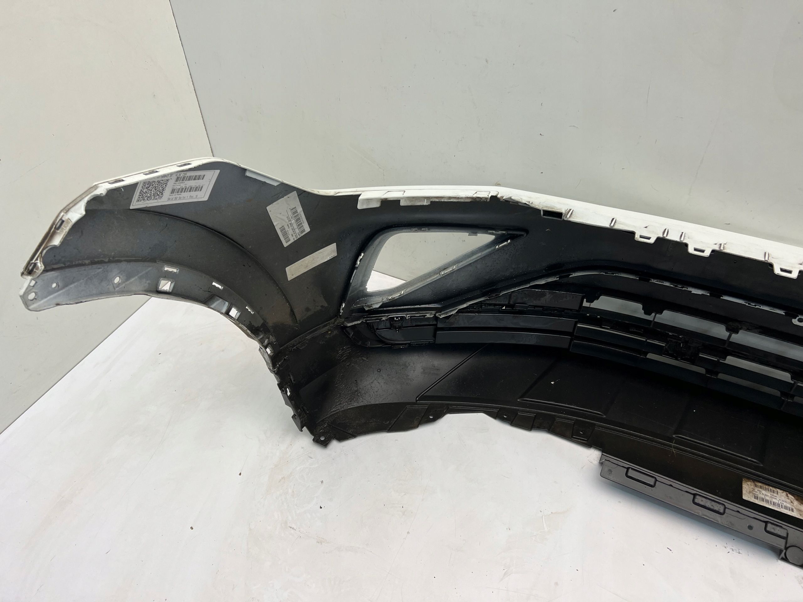 VW Tiguan II 5NA Lift Zderzak Przedni przód 4xPDC 21
