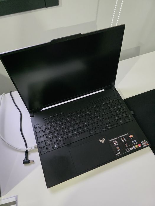 Portátil Gaming Asus Tuf 16" Ryzen7