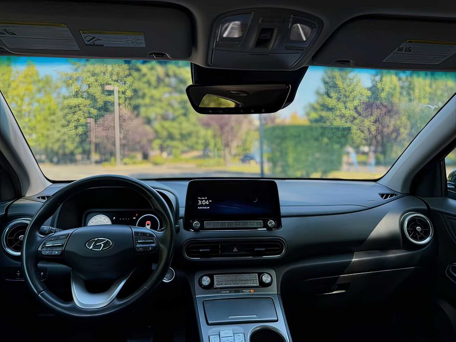 Hyundai Kona      2022