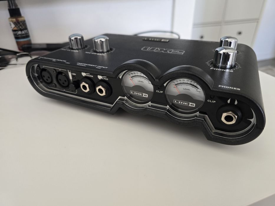 Line 6 POD Studio UX2 – Interface áudio USB / Estúdio