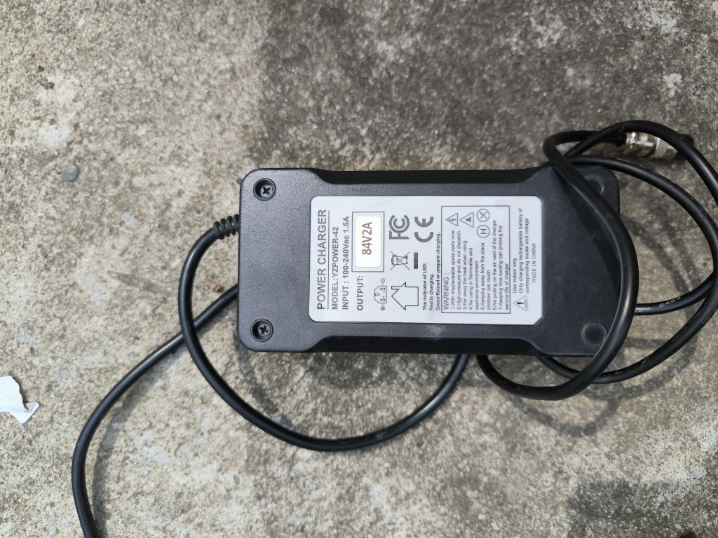 Zestaw: bateria 72V + sterownik 100a + manetka gazu + ładowarka