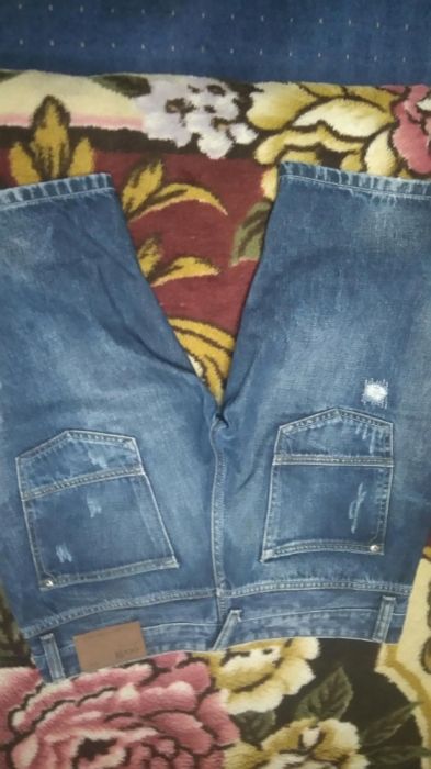 Шорты джинсовые пару раз одетые в идеальном состоянии!Колинс,оджи