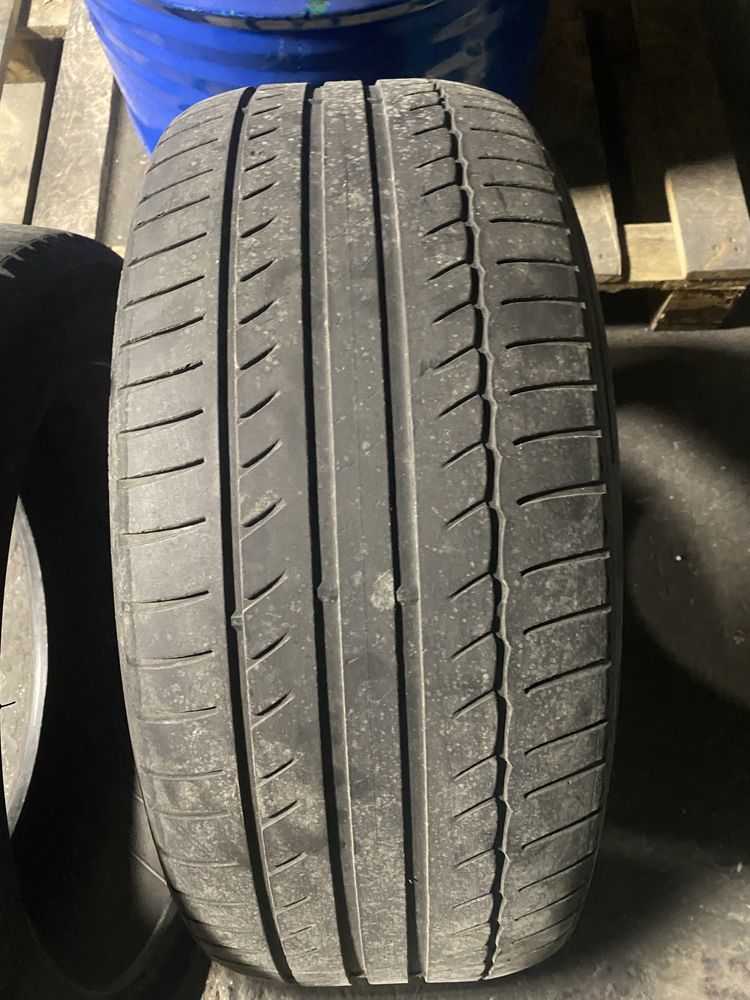 Продам резину Michelin 235/45 R18