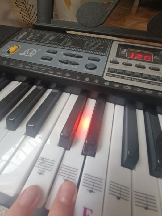 Pianino 61 key świecące
