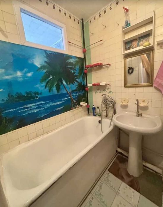 2 кім в ЦЕГЛІ на ЛІВОМУ БЕРЕЗІ (716553)