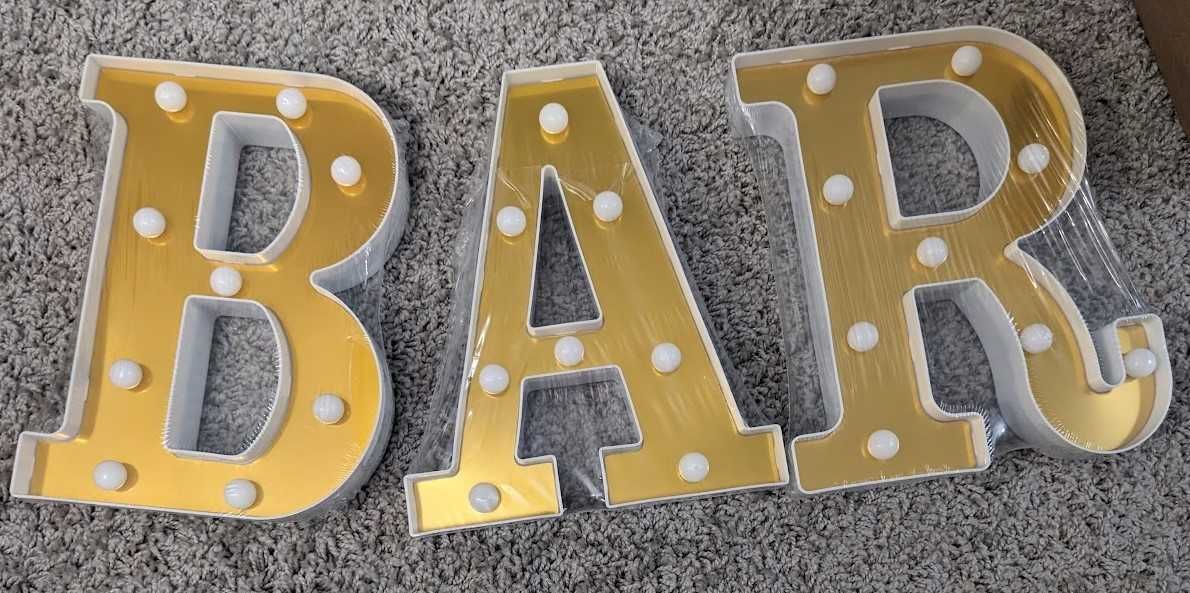 Napis BAR, literki podświetlane LED, zasilanie bateryjne, nieużywany
