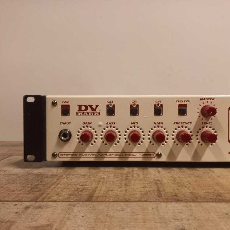 DV Mark Multiamp modelowany wzmacniacz gitaorwy stereo