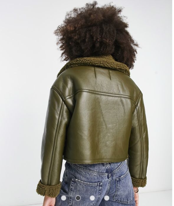 Дублянка. коротка куртка  Bershka