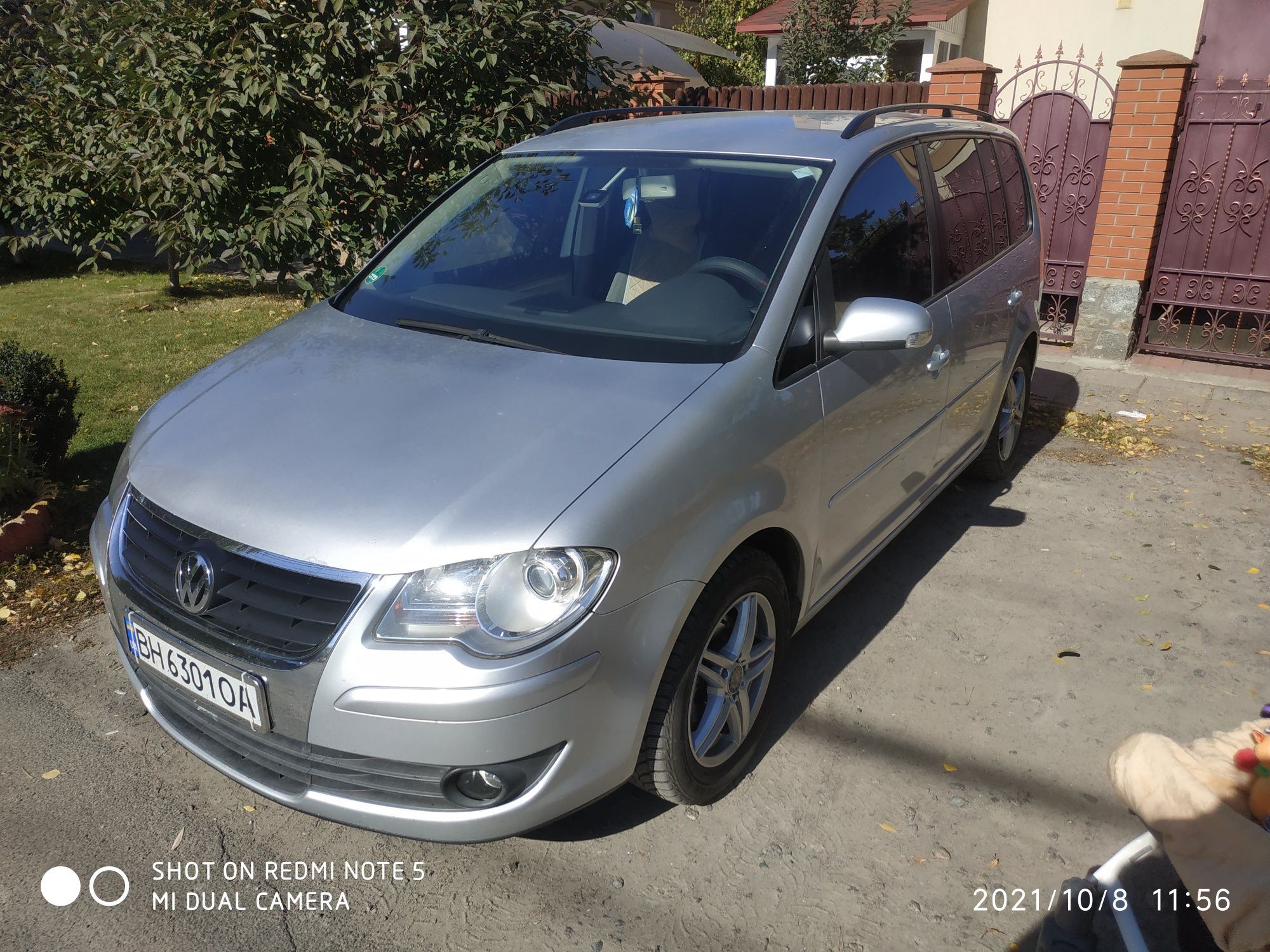 Продам Volkswagen Touran