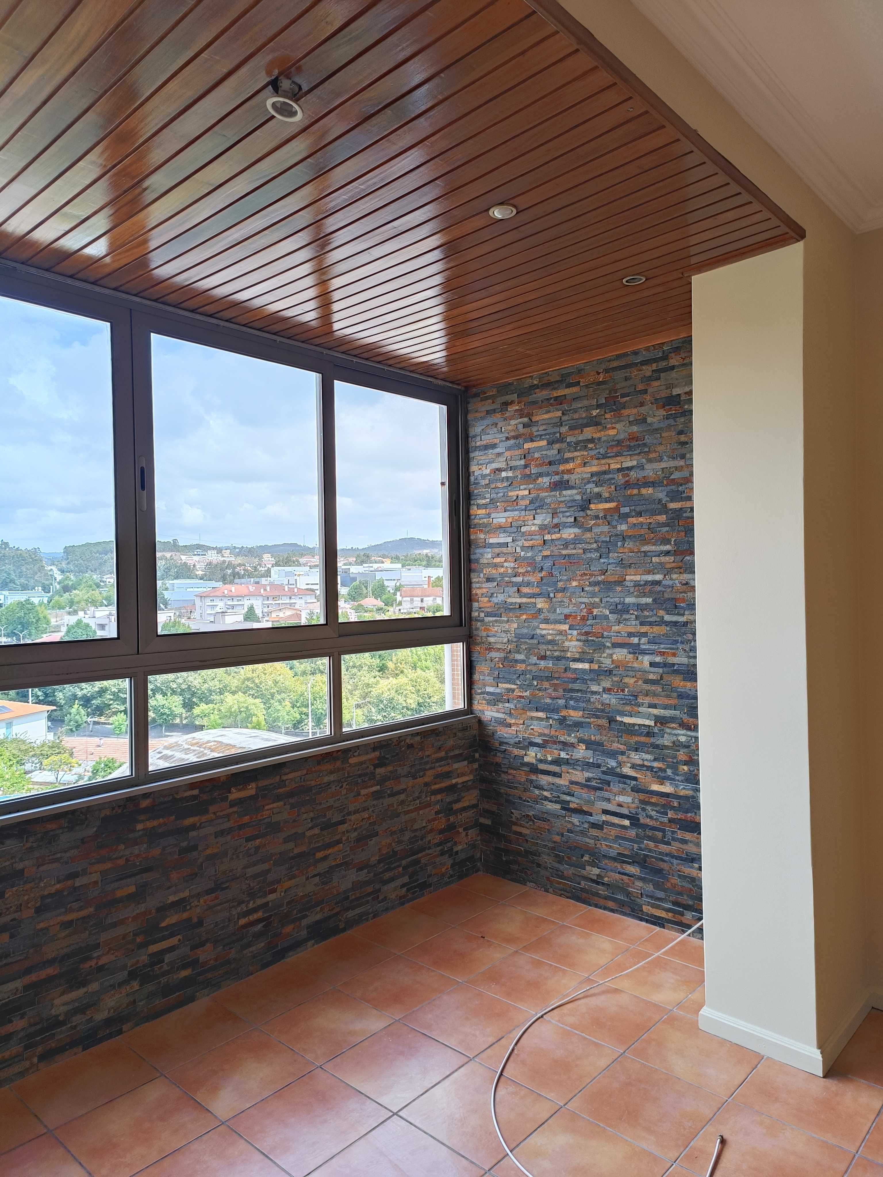 Arrendo apartamento T3 no centro de S. João da Madeira