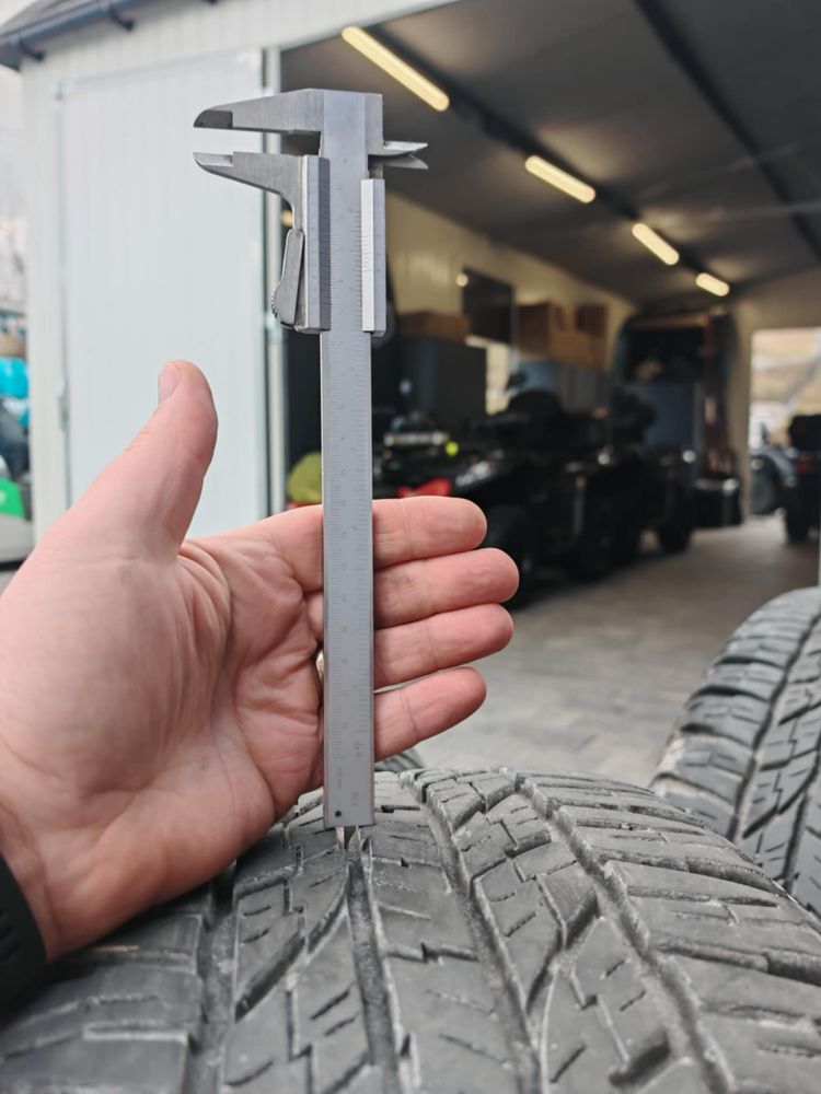 Oryginalne felgi toyoty Hilux Invincible  i Opony Yokohama Geolandar
