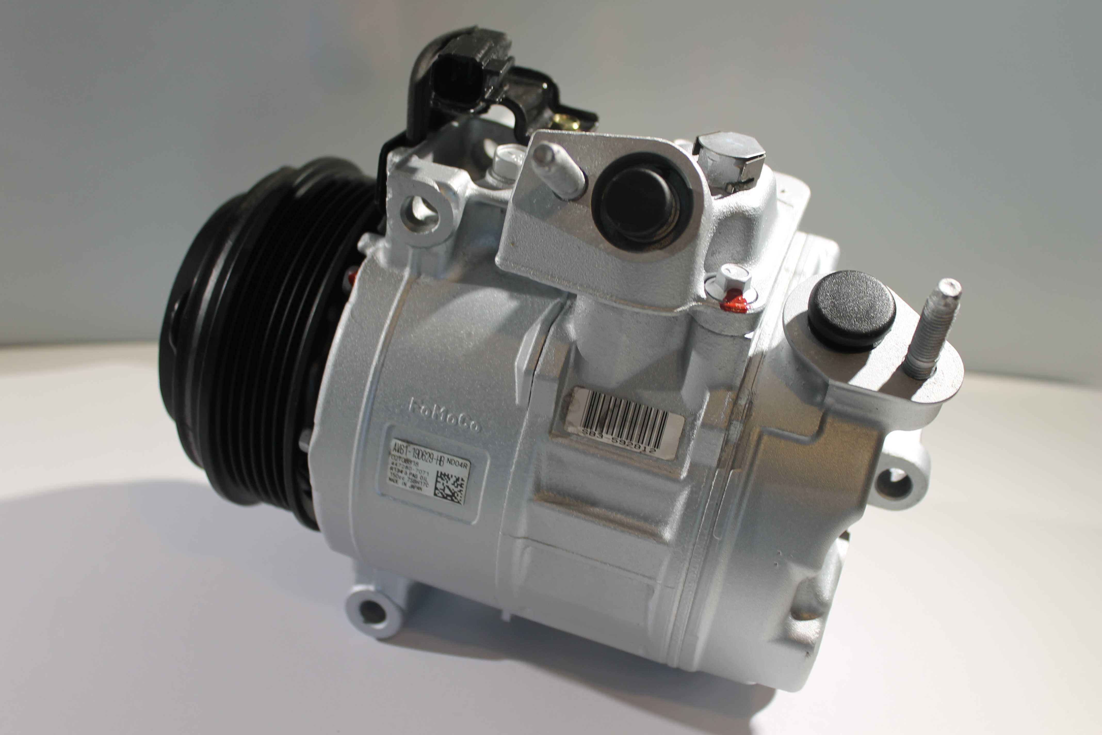 Sprężarka kompresor klimatyzacji Ford Transit Connect, Mondeo