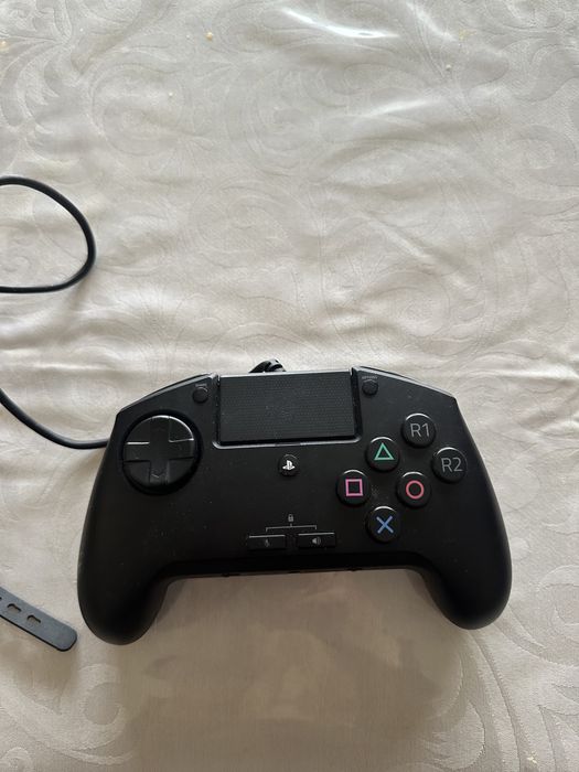 Raion Fightpad PS4 nunca utilizado