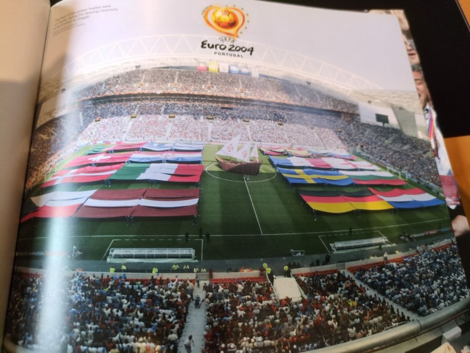 Euro 2004 da UEFA livro oficial da Competição