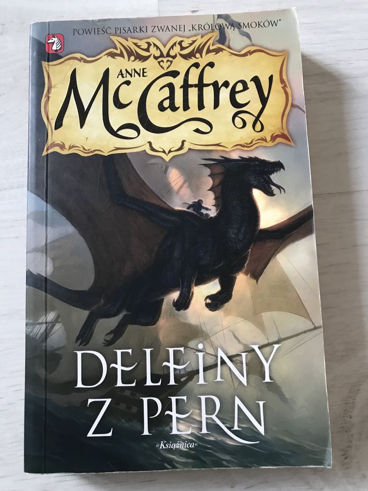 Książka Anne McCaffrey „Delfiny z Pern”
