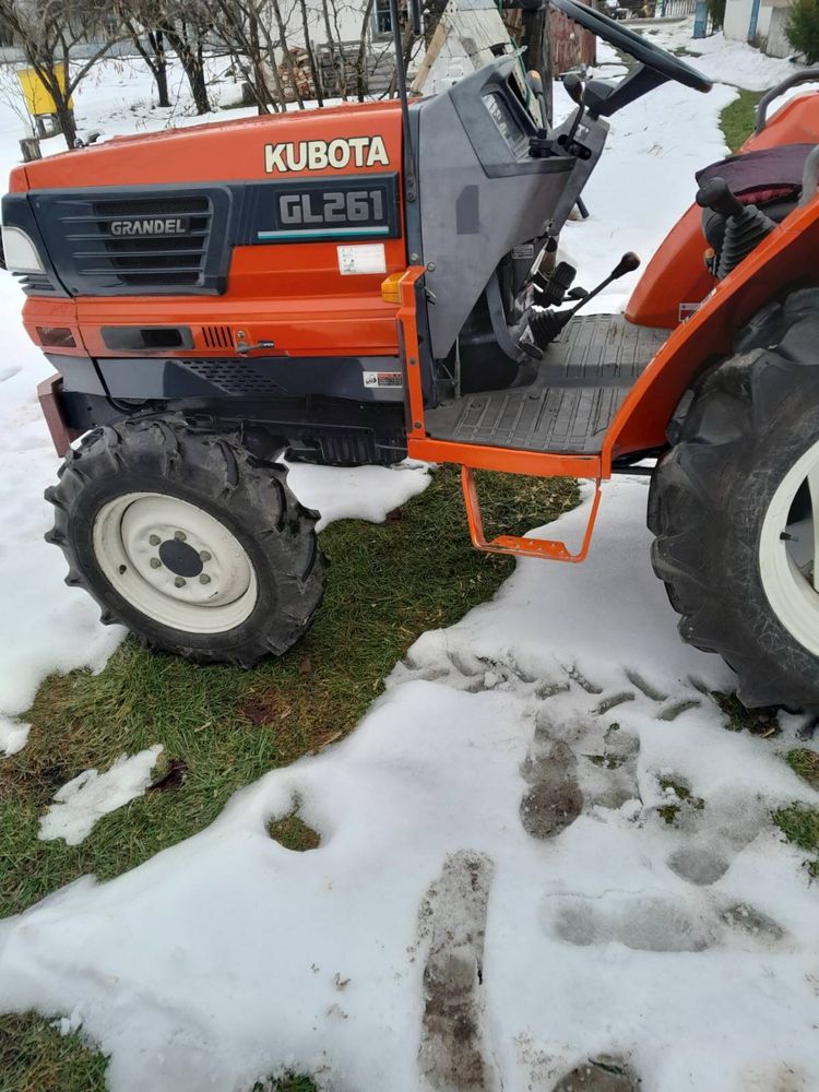 Трактор Kubota