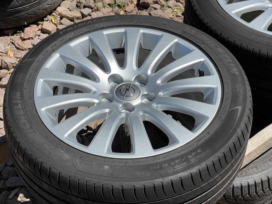диски R18 8j ET42 5x120 dia67,1 +шини 245,45 R18 OPEL