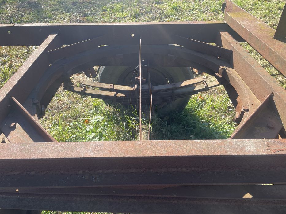 Прицеп на зіловских осях