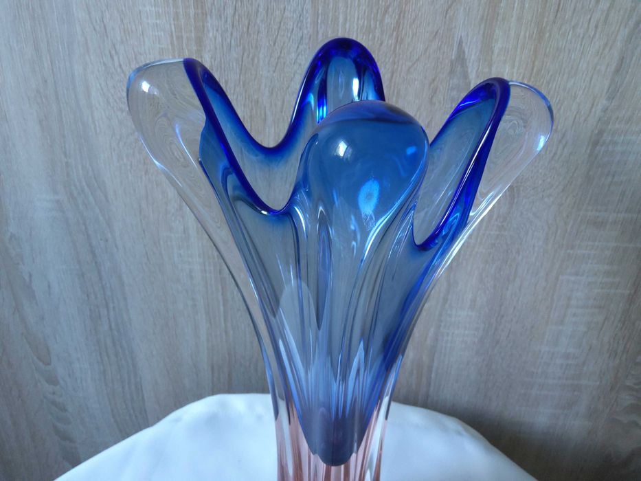 Wazon huta Chribska J. Hospodka