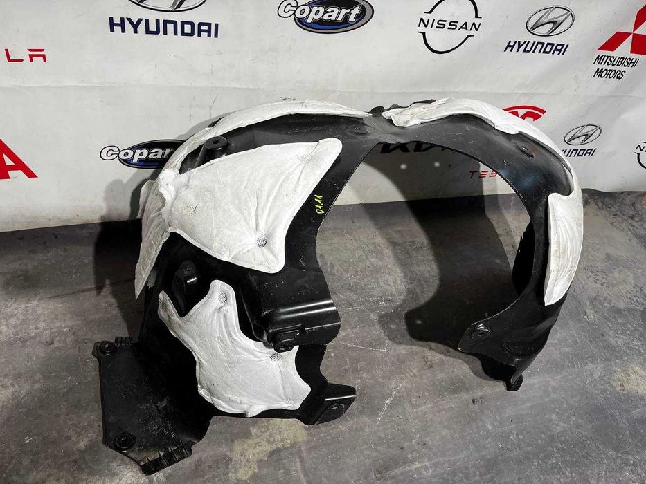 Підкрилок передній лівий Tesla Model Y Juniper 2025
