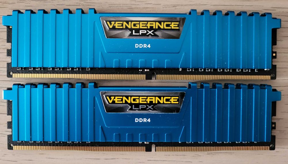 Pamięć DDR4 Corsair 16GB 3000MHz Vengeance LPX Blue CL15 (2x8GB)