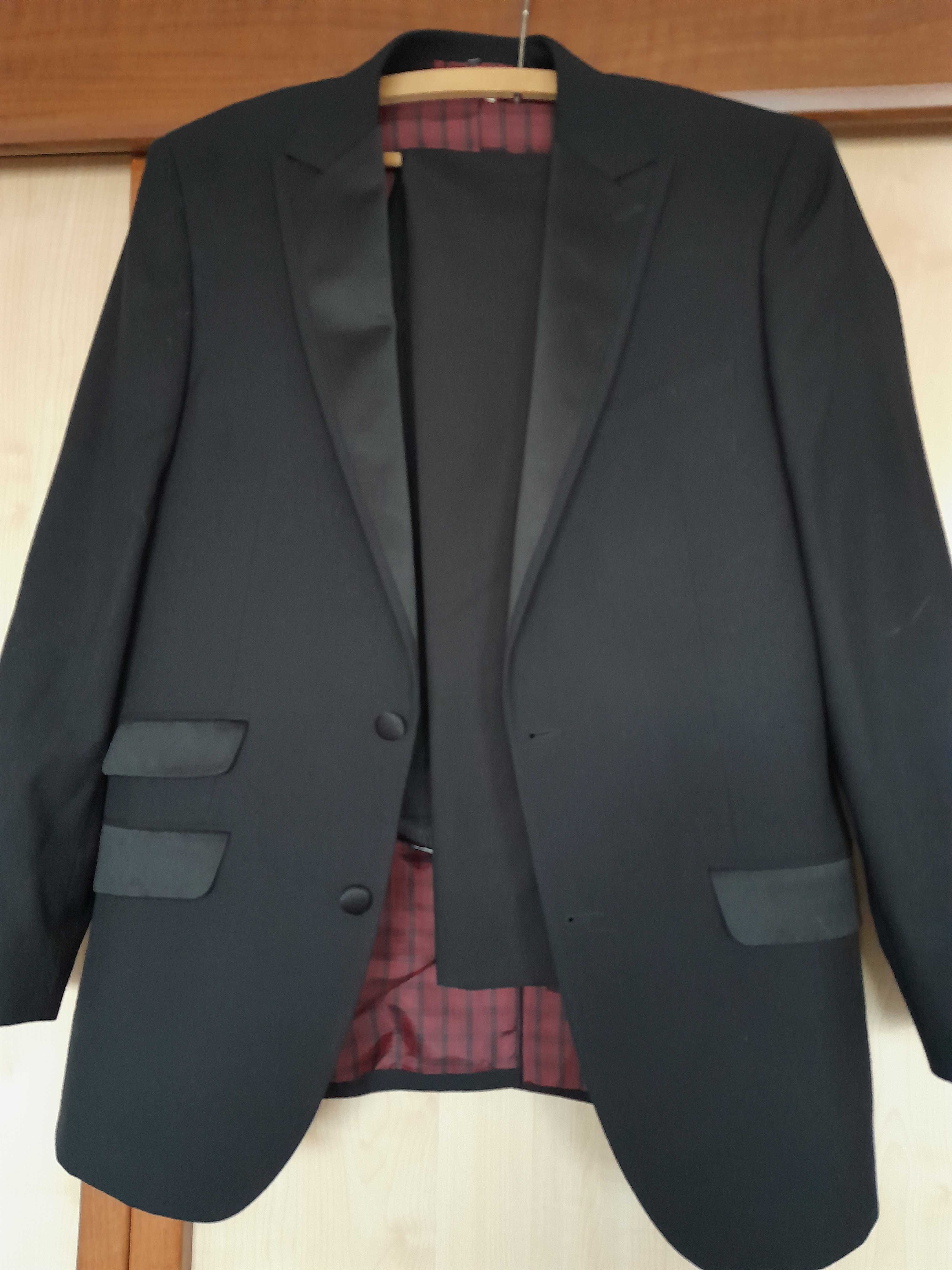 garnitur/smoking  Tapered Fit roz.42R/107cm, spodnie 94-96/ 176