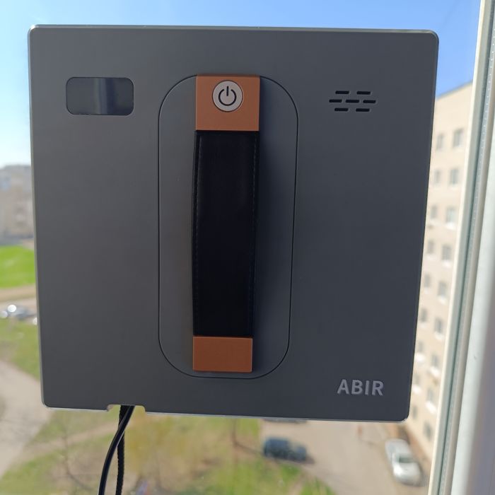 Оренда робота для миття вікон