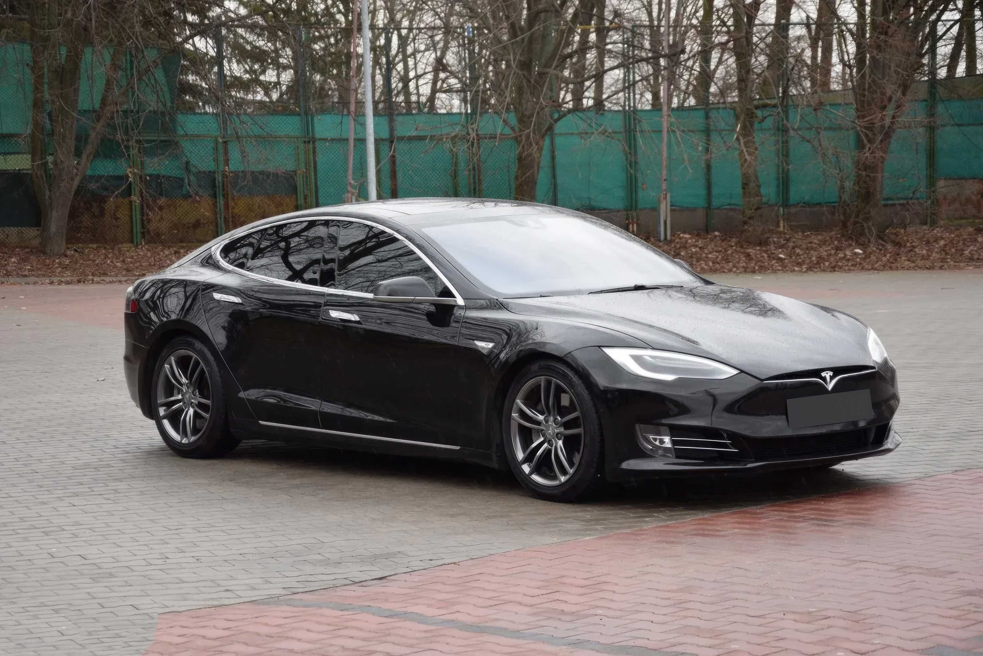 2016 Tesla Model S Long Range Plus