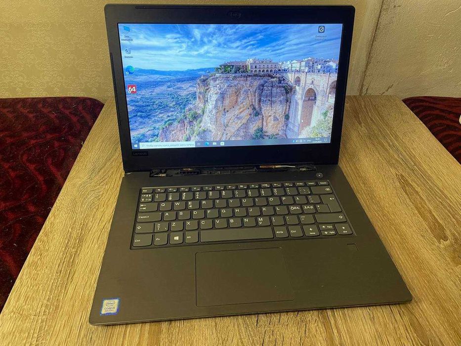 Ноутбук Lenovo V330| i5-8250U |RAM-8Gb| SSD-128Gb| Матриця-14" Full HD