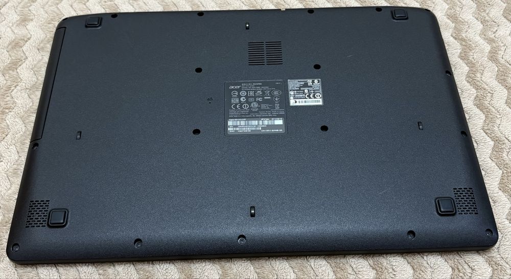 Laptop Acer ES1‑512‑21P7