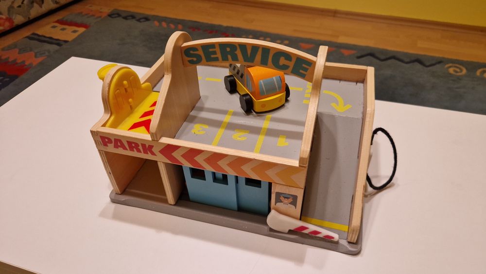 Garaż Melissa & Dough drewniany stan bdb