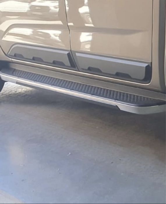 FRISOS DAS PORTAS VW AMAROK 2023+